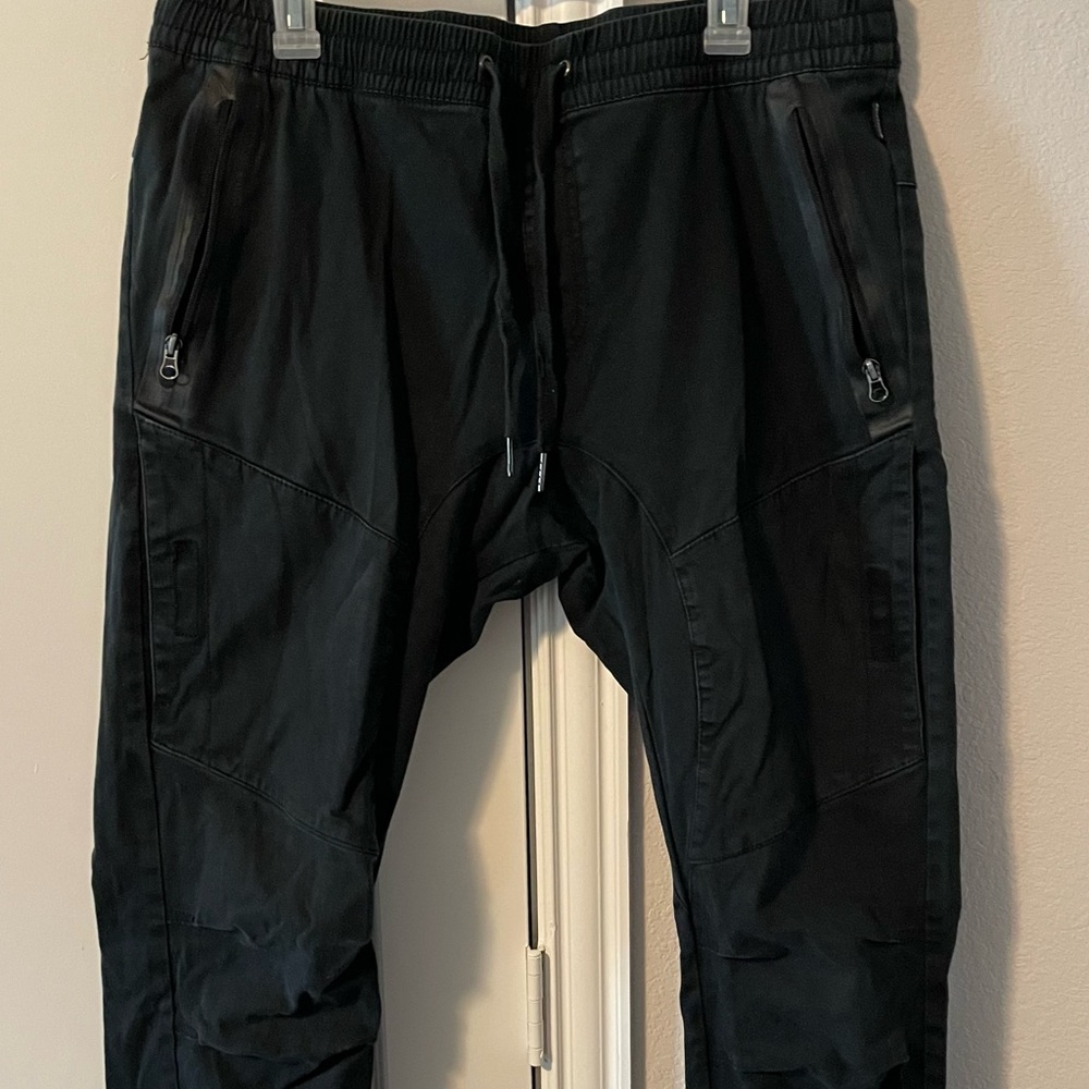 Joggers with zipper pockets